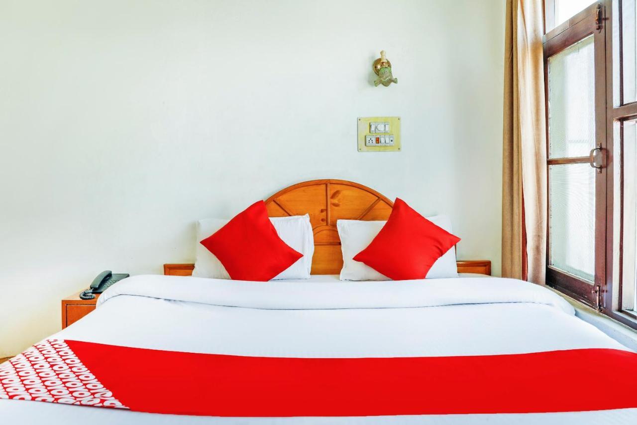 Oyo 72225 Hotel Dilshan Σριναγκάρ Εξωτερικό φωτογραφία