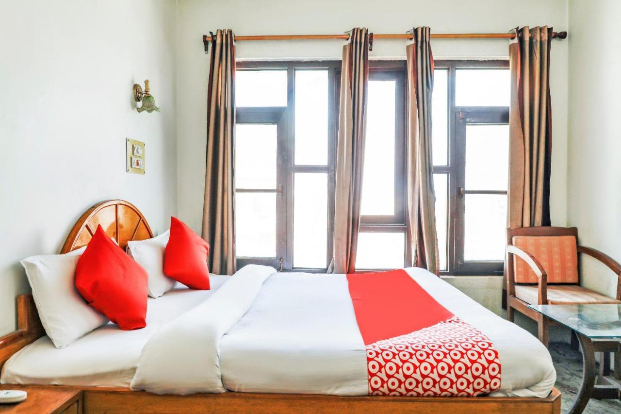 Oyo 72225 Hotel Dilshan Σριναγκάρ Εξωτερικό φωτογραφία