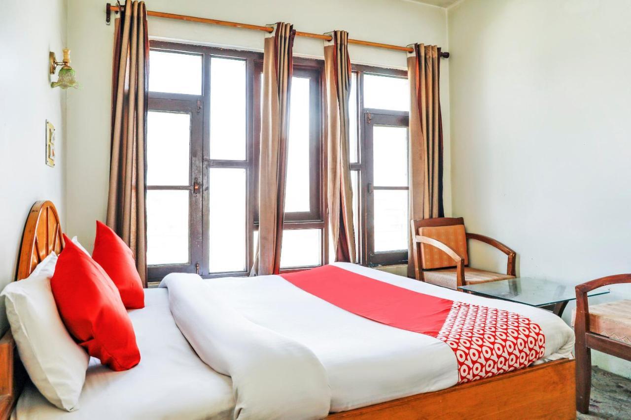 Oyo 72225 Hotel Dilshan Σριναγκάρ Εξωτερικό φωτογραφία